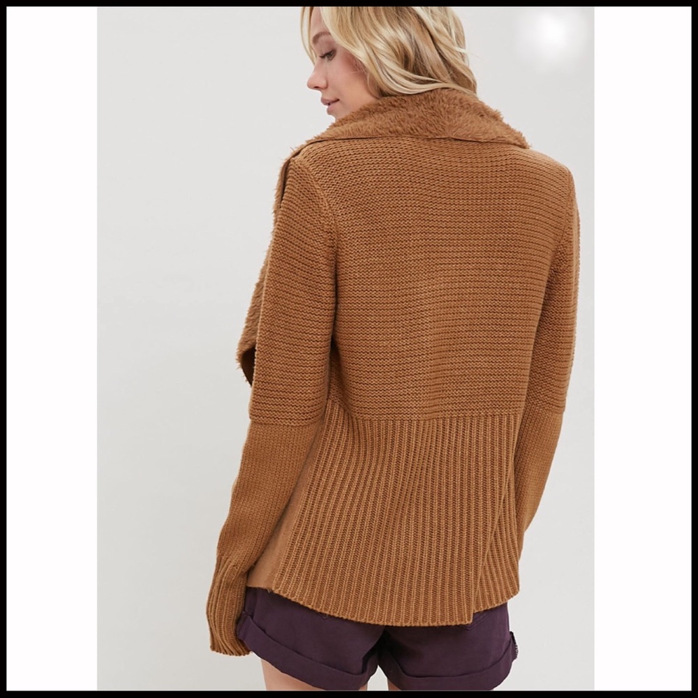 Vegan Suede Sherpa Sweater - Picture 4 of 6
